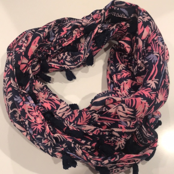 Lilly Pulitzer Accessories - Lily Pulitzer scarf